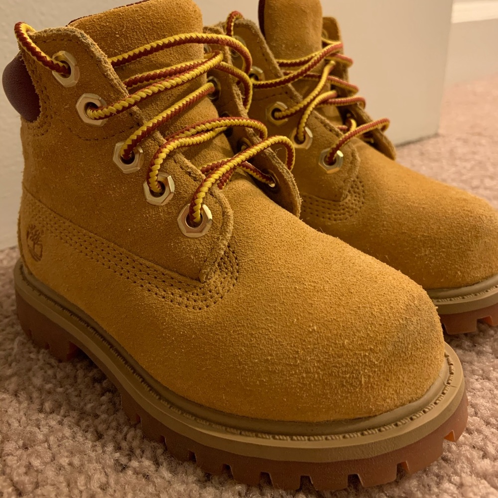 Size 7/ Toddler Timberlands